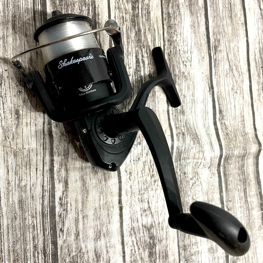 Shakespeare Tiger TIGRB50 Fishing Reel Excellent Condition Like New!